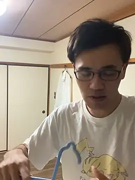 ryusei18570 online show from March 18, 2026, 1:57 pm