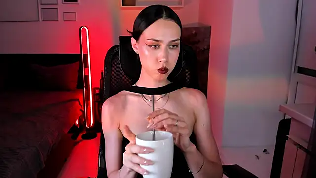 unaericaabistrong online show from May 16, 2026, 7:13 pm