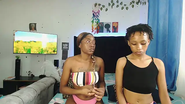 Snapshot of Zuri- chatting on November 12, 2025, 4:49 am Zuri- online show from November 12, 2025, 4:49 am