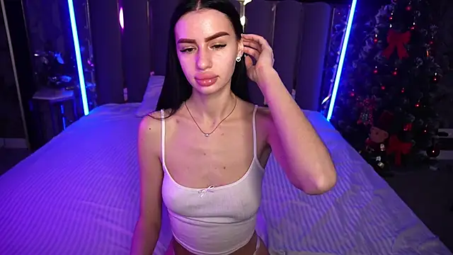 Snow WhiteeeX online show from December 21, 2025, 6:59 am