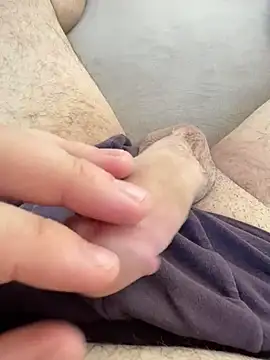 Snapshot of reelciii21 chatting on March 14, 2025, 11:23 am reelciii21 online show from March 14, 2025, 11:23 am