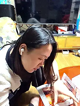 rami0428 online show from March 23, 2026, 9:25 pm