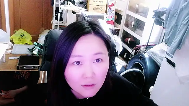 rami0428 online show from May 19, 2026, 2:29 am