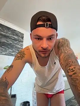 hottwoboys online show from May 10, 2026, 8:07 am