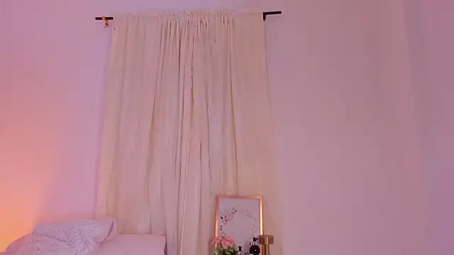 Snapshot of ninaht chatting on June 10, 2026, 9:27 pm ninaht online show from June 10, 2026, 9:27 pm