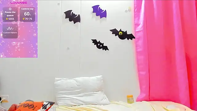 Snapshot of Natasha_by chatting on November 6, 2025, 1:59 pm Natasha by online show from November 6, 2025, 1:59 pm