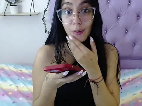 Snapshot of Freyja_01 chatting on November 17, 2025, 9:30 pm Freyja 01 online show from November 17, 2025, 9:30 pm