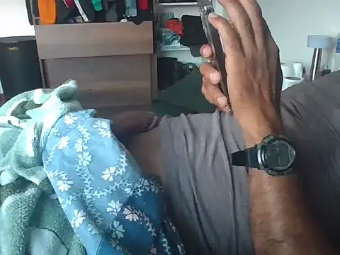 Snapshot of exmilitary chatting on March 22, 2026, 12:18 pm exmilitary online show from March 22, 2026, 12:18 pm