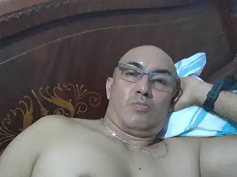 Snapshot of exmilitary chatting on February 11, 2026, 4:12 am exmilitary online show from February 11, 2026, 4:12 am