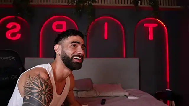 Austin bolt online show from November 7, 2025, 3:33 am