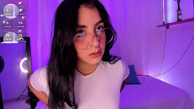 Alice woodville online show from March 10, 2026, 1:09 am