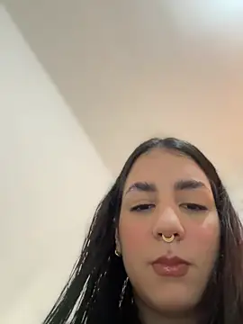 Snapshot of Alice_woodville chatting on March 22, 2026, 8:43 pm Alice woodville online show from March 22, 2026, 8:43 pm