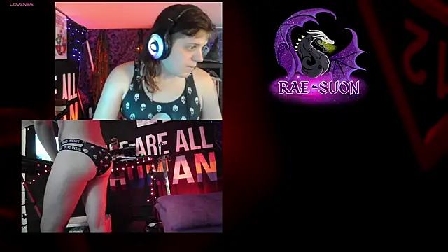 Snapshot of Rae-Suon chatting on October 25, 2025, 10:10 pm Rae-Suon online show from October 25, 2025, 10:10 pm