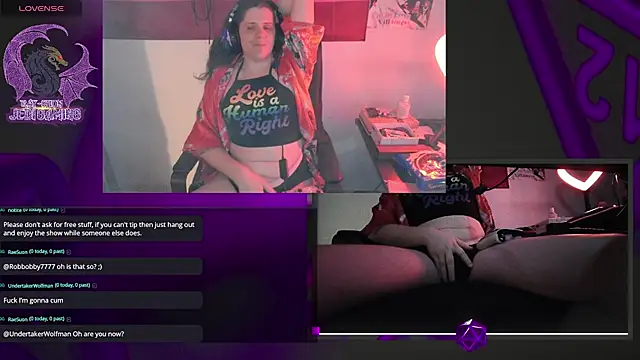 Snapshot of Rae-Suon chatting on March 13, 2025, 1:21 am Rae-Suon online show from March 13, 2025, 1:21 am