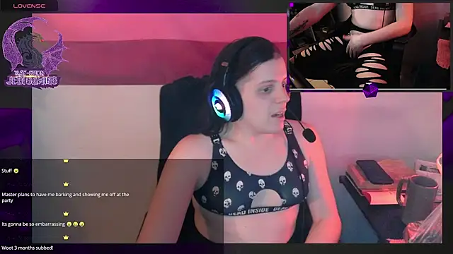 Snapshot of Rae-Suon chatting on February 19, 2025, 12:14 am Rae-Suon online show from February 19, 2025, 12:14 am