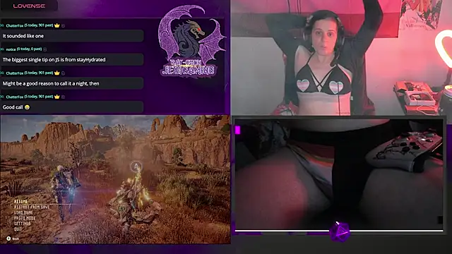 Snapshot of Rae-Suon chatting on March 7, 2025, 8:22 pm Rae-Suon online show from March 7, 2025, 8:22 pm