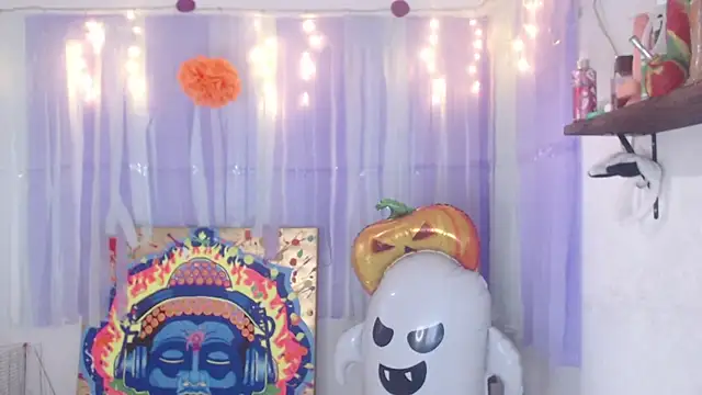 Snapshot of Carlacutte chatting on November 11, 2025, 11:49 am Carlacutte online show from November 11, 2025, 11:49 am