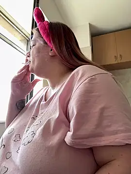 Snapshot of MelanieBrownn chatting on February 14, 2025, 12:14 pm MelanieBrownn online show from February 14, 2025, 12:14 pm