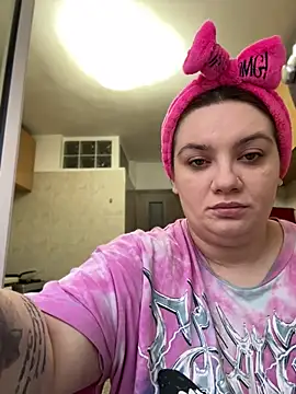 Snapshot of MelanieBrownn chatting on February 28, 2025, 3:15 pm MelanieBrownn online show from February 28, 2025, 3:15 pm