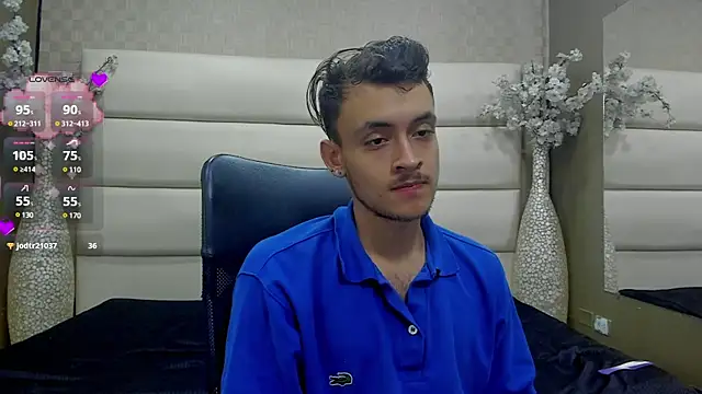 Snapshot of Desmon_Clark chatting on March 9, 2025, 7:34 am Desmon Clark online show from March 9, 2025, 7:34 am