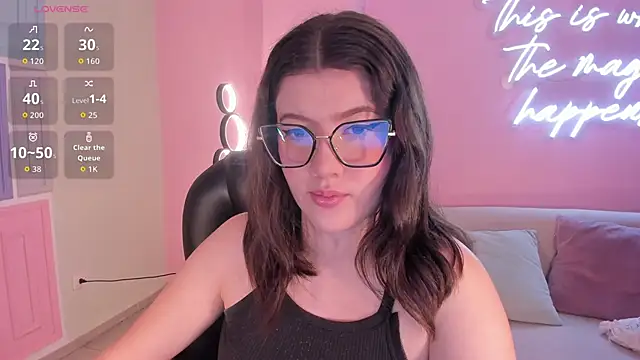 AmberFarrell online show from February 13, 2026, 8:09 pm