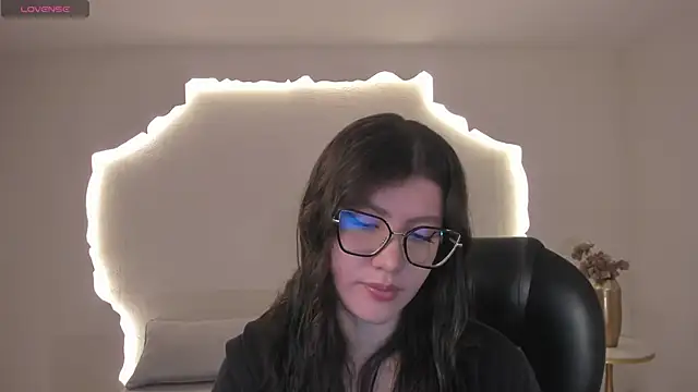 Snapshot of AmberFarrell chatting on June 8, 2026, 8:31 pm AmberFarrell online show from June 8, 2026, 8:31 pm