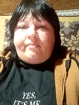 Snapshot of Marina376 chatting on November 16, 2025, 10:13 pm Marina376 online show from November 16, 2025, 10:13 pm