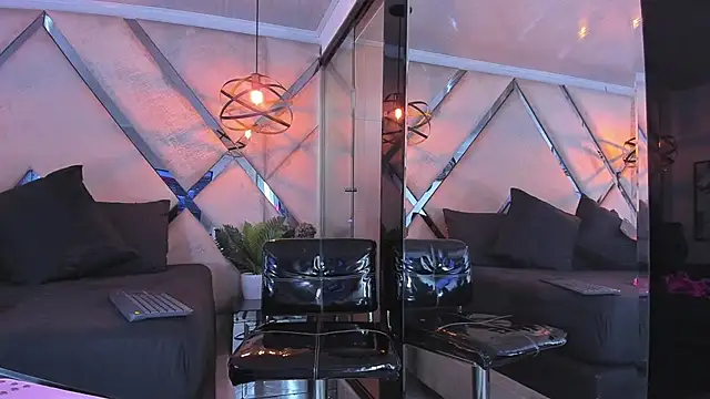 Liah Grey8 online show from March 6, 2026, 8:59 pm