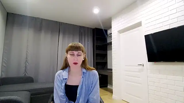 Snapshot of Daniella_Lorente chatting on November 27, 2025, 12:44 am Daniella Lorente online show from November 27, 2025, 12:44 am