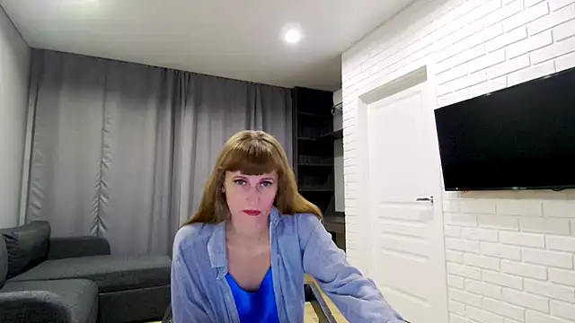 Snapshot of Daniella_Lorente chatting on October 13, 2025, 9:27 pm Daniella Lorente online show from October 13, 2025, 9:27 pm