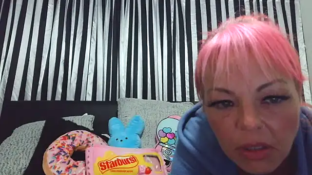 rileyraerhoads online show from September 27, 2025, 3:56 am