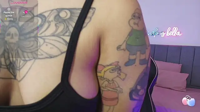 oliviia tay online show from January 10, 2026, 7:09 pm