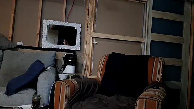 Snapshot of Frankdick01 chatting on July 29, 2026, 4:33 am Frankdick01 online show from July 29, 2026, 4:33 am