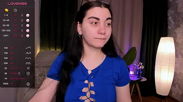 hannacheekss  online show from February 26, 2025, 2:08 am