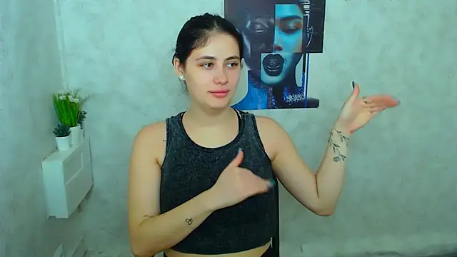 Snapshot of AliceSexyyy_ chatting on November 6, 2025, 10:19 am AliceSexyyy online show from November 6, 2025, 10:19 am