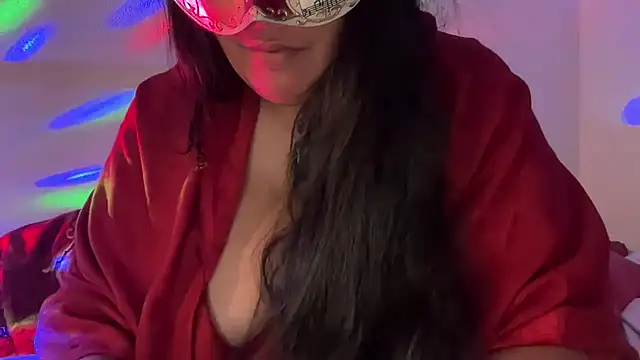 Snapshot of MashaCL chatting on October 17, 2025, 4:42 pm MashaCL online show from October 17, 2025, 4:42 pm