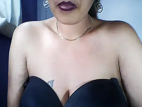 Snapshot of layanah12 chatting on October 26, 2025, 1:00 pm layanah12 online show from October 26, 2025, 1:00 pm