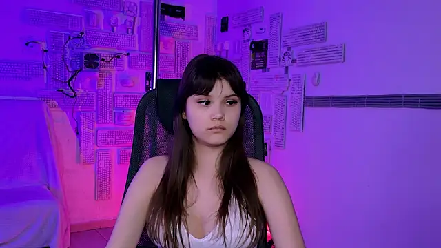 Snapshot of EvaThopson chatting on March 6, 2026, 1:17 pm EvaThopson online show from March 6, 2026, 1:17 pm