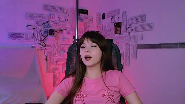 Snapshot of EvaThopson chatting on March 7, 2026, 11:05 am EvaThopson online show from March 7, 2026, 11:05 am