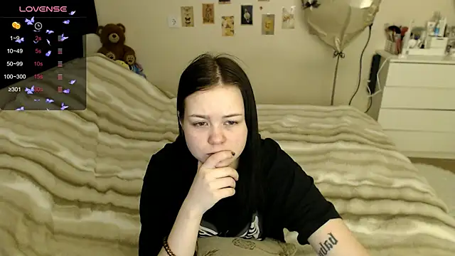 Snapshot of BettyandRich_ chatting on November 29, 2025, 8:58 am BettyandRich online show from November 29, 2025, 8:58 am