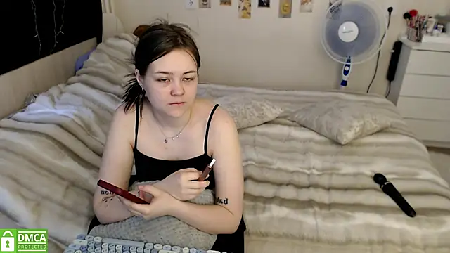 Snapshot of BettyandRich_ chatting on May 17, 2026, 9:42 am BettyandRich online show from May 17, 2026, 9:42 am