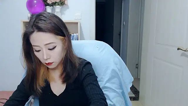 SuSushi728 online show from April 27, 2026, 2:37 pm