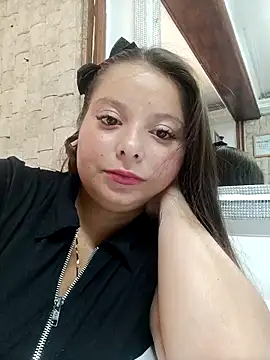 Emawalker  online show from March 19, 2026, 7:03 pm