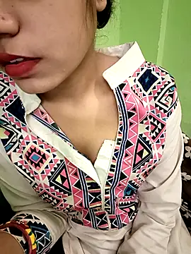 EACH 555 online show from February 3, 2026, 5:49 am