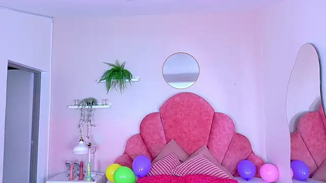 ChanelAdamss  online show from November 29, 2025, 3:06 am