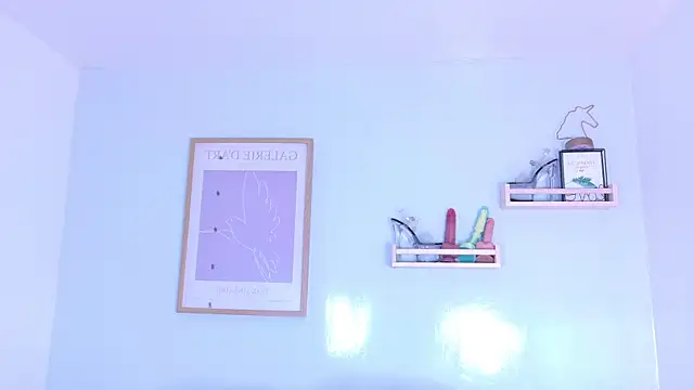 ChanelAdamss  online show from December 3, 2025, 8:52 pm