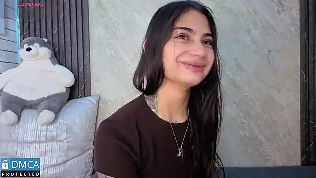 Snapshot of SolBeaumont1 chatting on October 28, 2025, 7:46 pm SolBeaumont1 online show from October 28, 2025, 7:46 pm