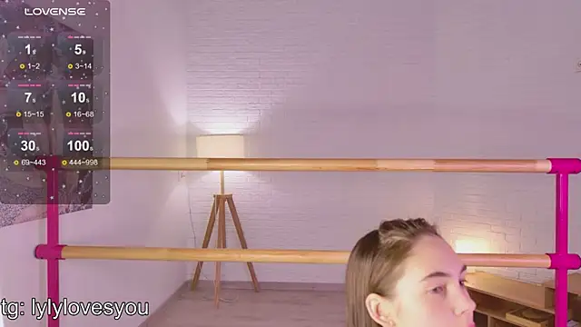 lylylovesyou online show from May 8, 2026, 5:55 am