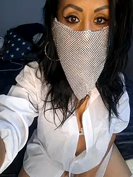 Snapshot of Barby8787 chatting on October 22, 2025, 10:36 am Barby8787 online show from October 22, 2025, 10:36 am