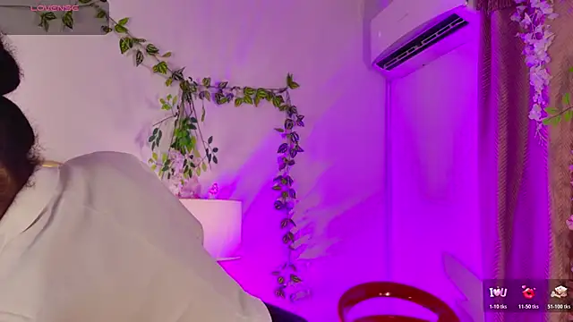 Snapshot of NahiaraReina chatting on June 12, 2026, 1:42 pm NahiaraReina online show from June 12, 2026, 1:42 pm